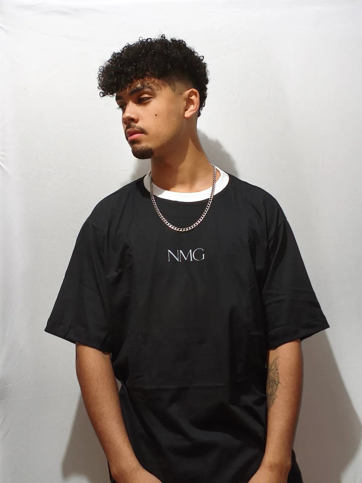 T-SHIRT NMG (preta)