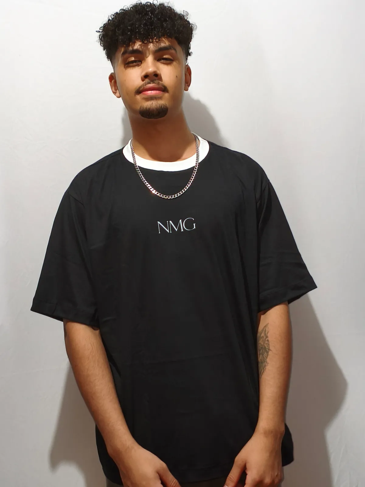 T-SHIRT NMG (preta)
